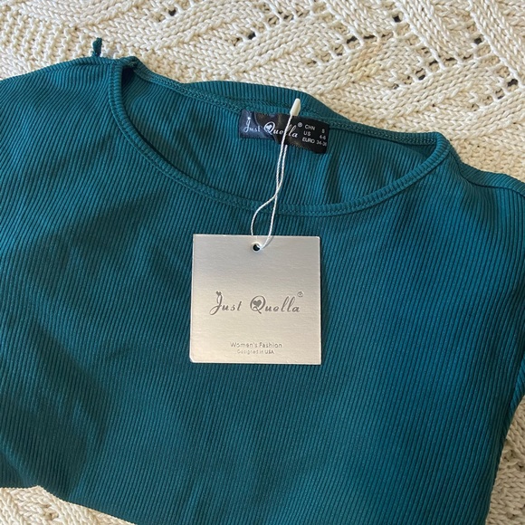 Green Bodycon Dress size Small - Picture 2 of 4